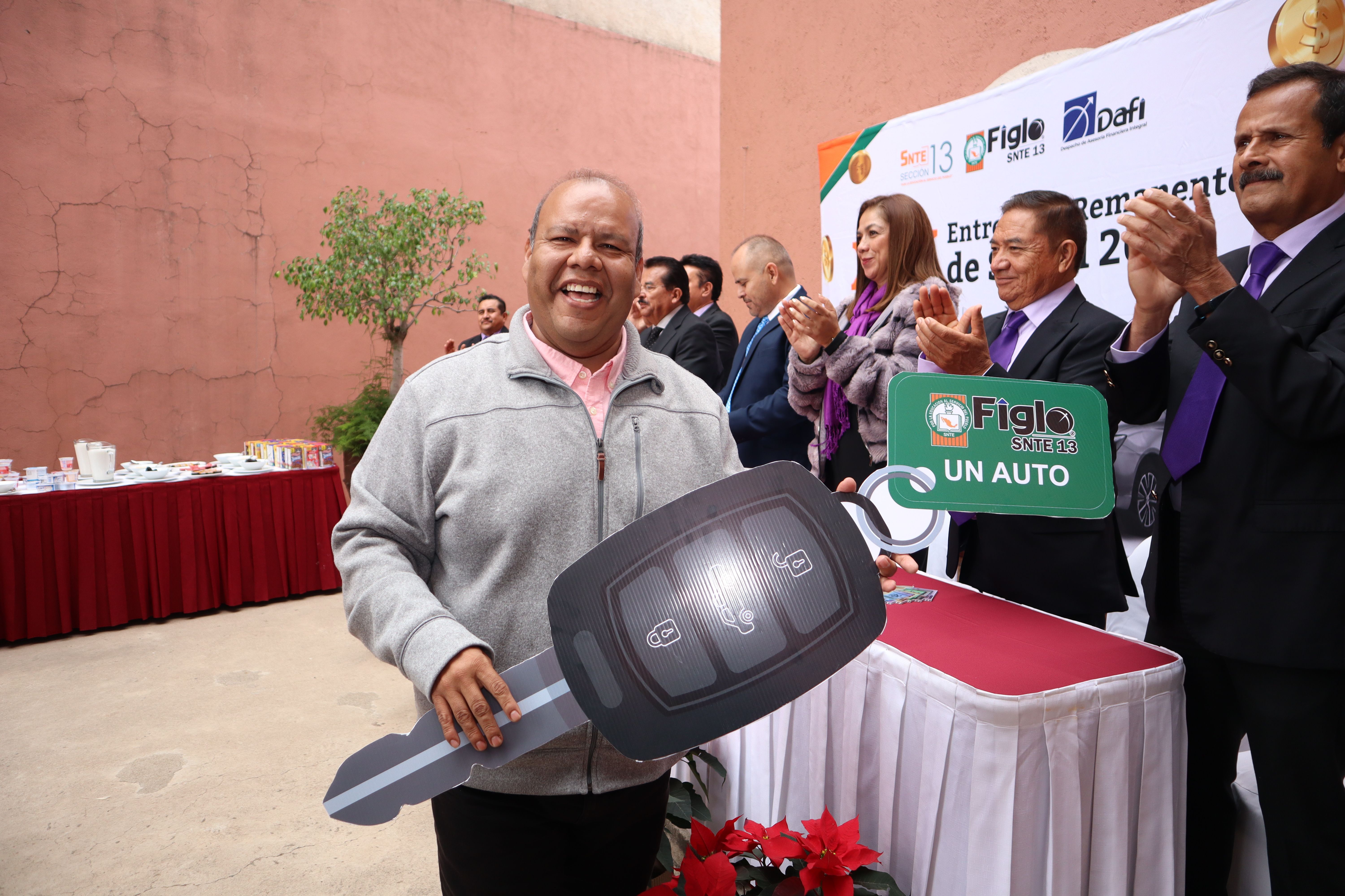 F13 - 2025 Recompensa SV - 1.JPG